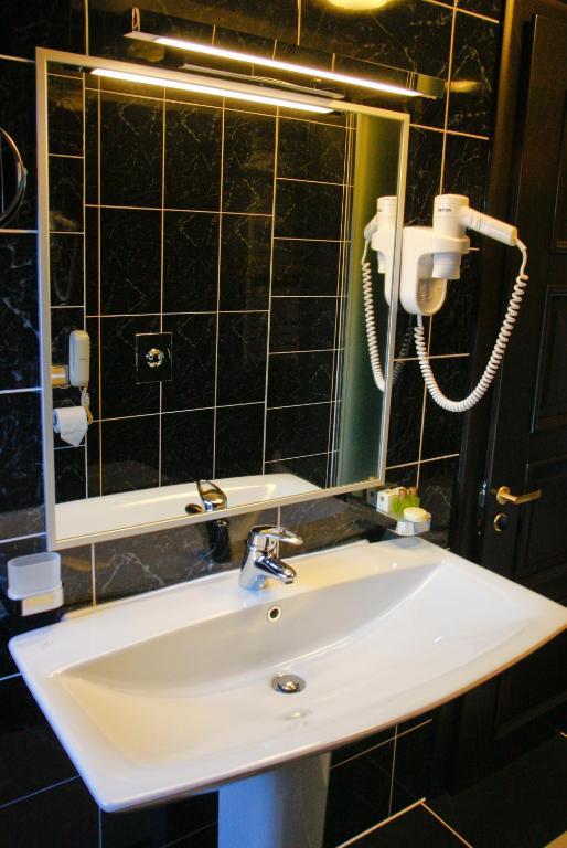 Hotel Anna Junior Târgu Jiu Habitación foto
