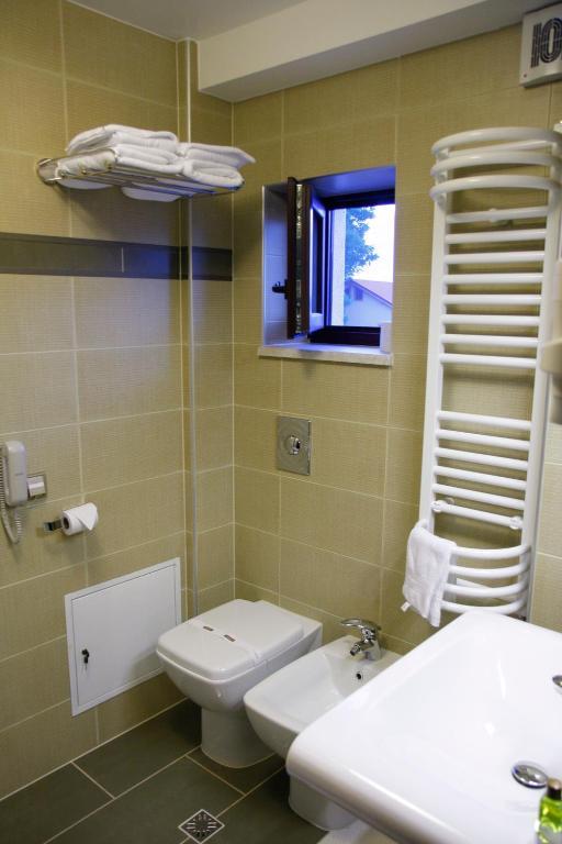 Hotel Anna Junior Târgu Jiu Habitación foto