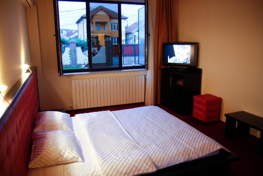 Hotel Anna Junior Târgu Jiu Habitación foto